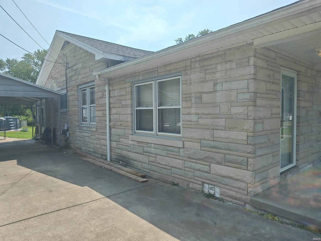 Photo of 721 Radio Avenue, Evansville, IN 47725 (MLS # 202633875)