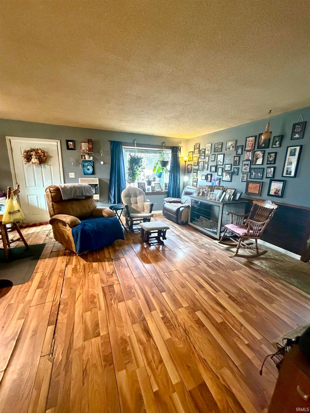 Photo of 616 9Th Street, Covington, IN 47932 (MLS # 202547213)