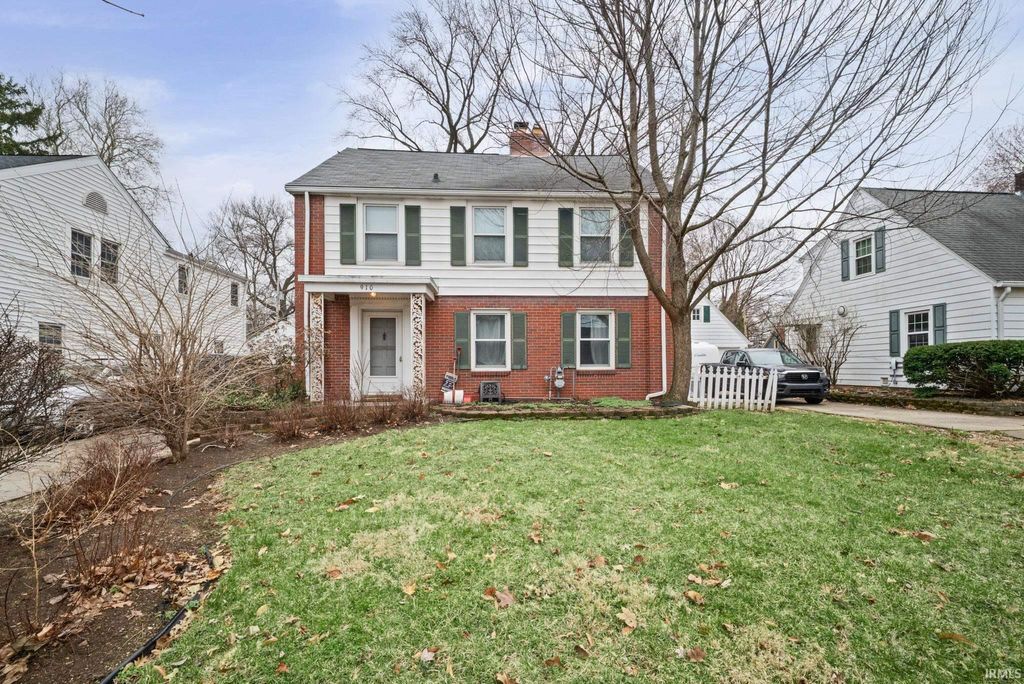 Photo of 910 Vine Street, West Lafayette, IN 47906 (MLS # 202608244)