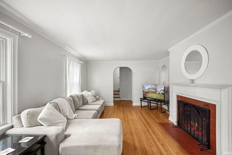 Tiny photo for 910 Vine Street, West Lafayette, IN 47906 (MLS # 202608244)