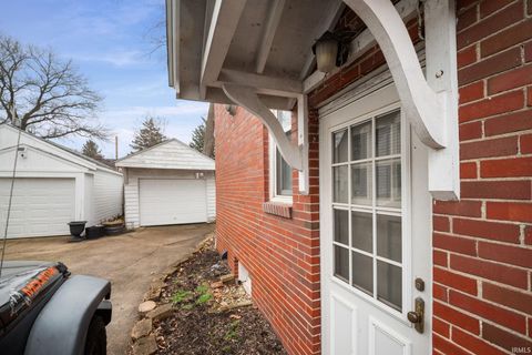 Tiny photo for 910 Vine Street, West Lafayette, IN 47906 (MLS # 202608244)