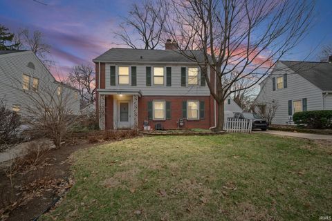 Photo of 910 Vine Street, West Lafayette, IN 47906 (MLS # 202608244)