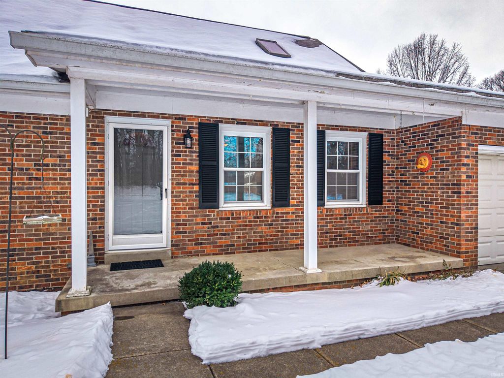 Photo of 322 Shady Lane, Newburgh, IN 47630 (MLS # 202603437)