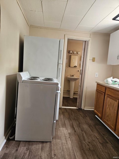 Tiny photo for 426 S King Avenue, Brazil, IN 47834 (MLS # 202638009)