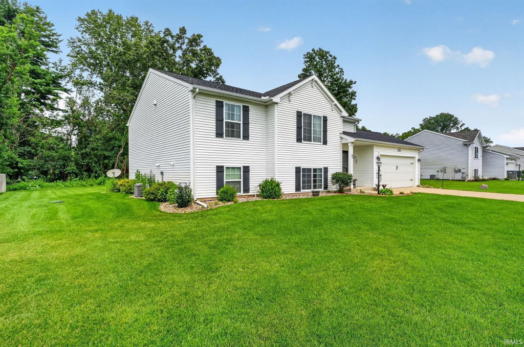 Photo of 29895 Dallas Drive, Elkhart, IN 46514 (MLS # 202629570)