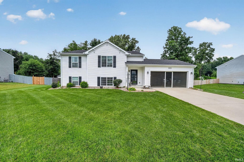 Photo of 29895 Dallas Drive, Elkhart, IN 46514 (MLS # 202629570)