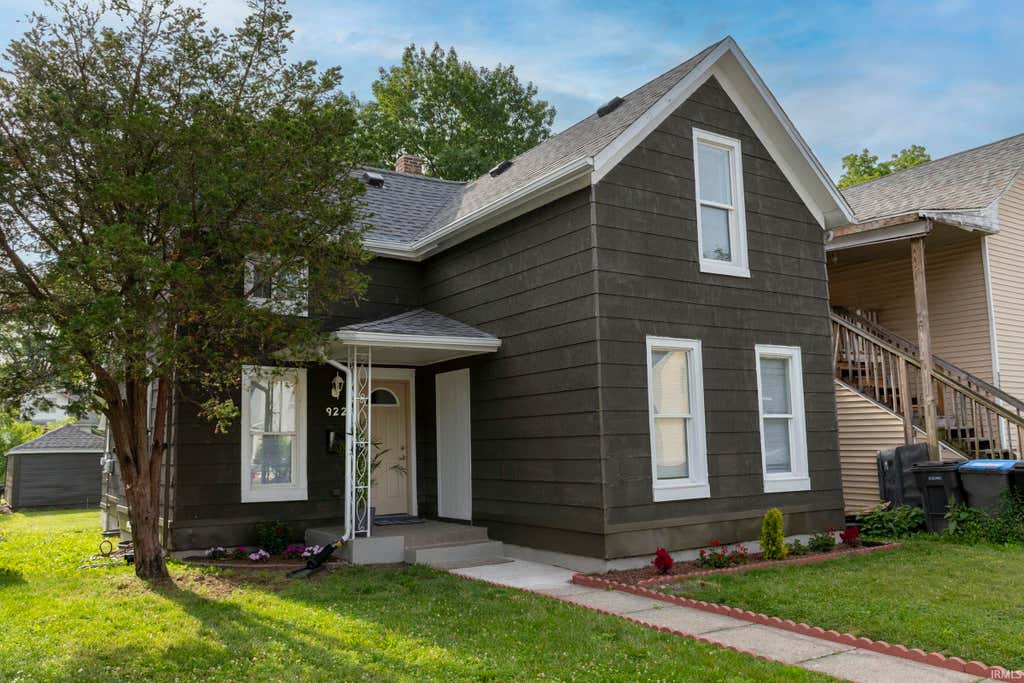 Photo of 922 Monroe Street, Elkhart, IN 46516 (MLS # 202625483)