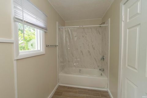 Tiny photo for 922 Monroe Street, Elkhart, IN 46516 (MLS # 202625483)