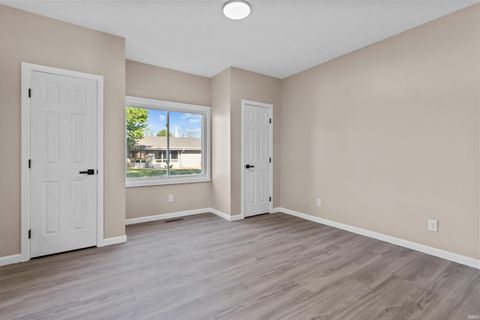 Tiny photo for 1229 N Courtland Avenue, Kokomo, IN 46901 (MLS # 202619738)