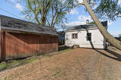 Tiny photo for 1229 N Courtland Avenue, Kokomo, IN 46901 (MLS # 202619738)