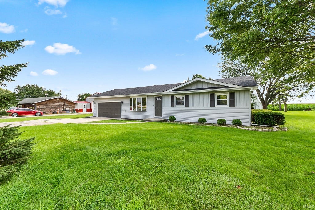 Photo of 21722 N State Road 101, Woodburn, IN 46797 (MLS # 202634470)