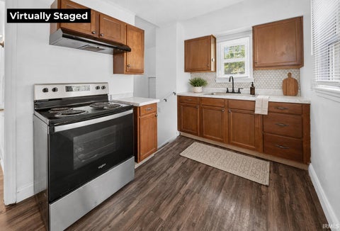 Tiny photo for 2554 E Riverside Drive, Evansville, IN 47714 (MLS # 202628613)