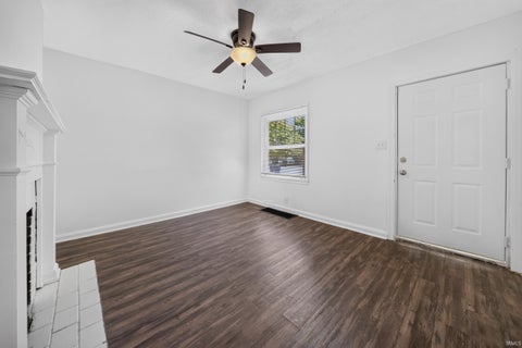 Tiny photo for 2554 E Riverside Drive, Evansville, IN 47714 (MLS # 202628613)