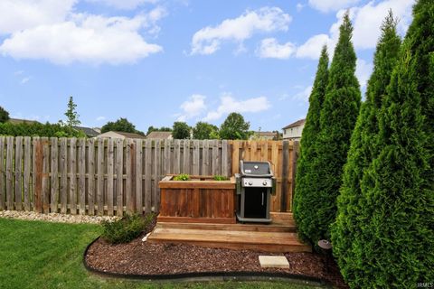 Tiny photo for 5054 Indigo Court, Lafayette, IN 47909 (MLS # 202534707)