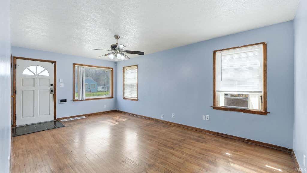 Photo of 4416 Standish Drive, Fort Wayne, IN 46806 (MLS # 202629728)