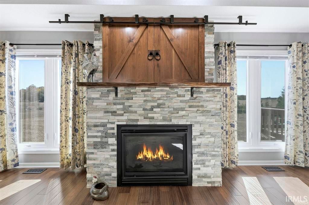 Photo of 2866 W State Road 26, Hartford City, IN 47348 (MLS # 202615777)