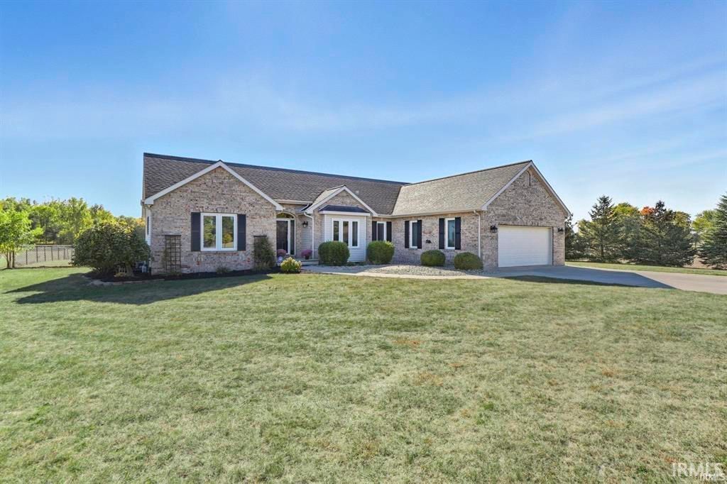 Photo of 2866 W State Road 26, Hartford City, IN 47348 (MLS # 202615777)