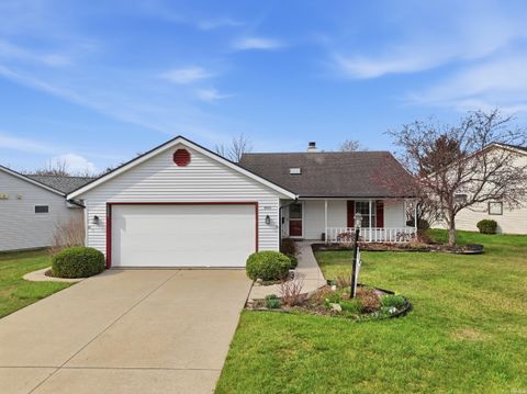 Photo of 2908 Wood Knoll Lane, Fort Wayne, IN 46804 (MLS # 202611230)