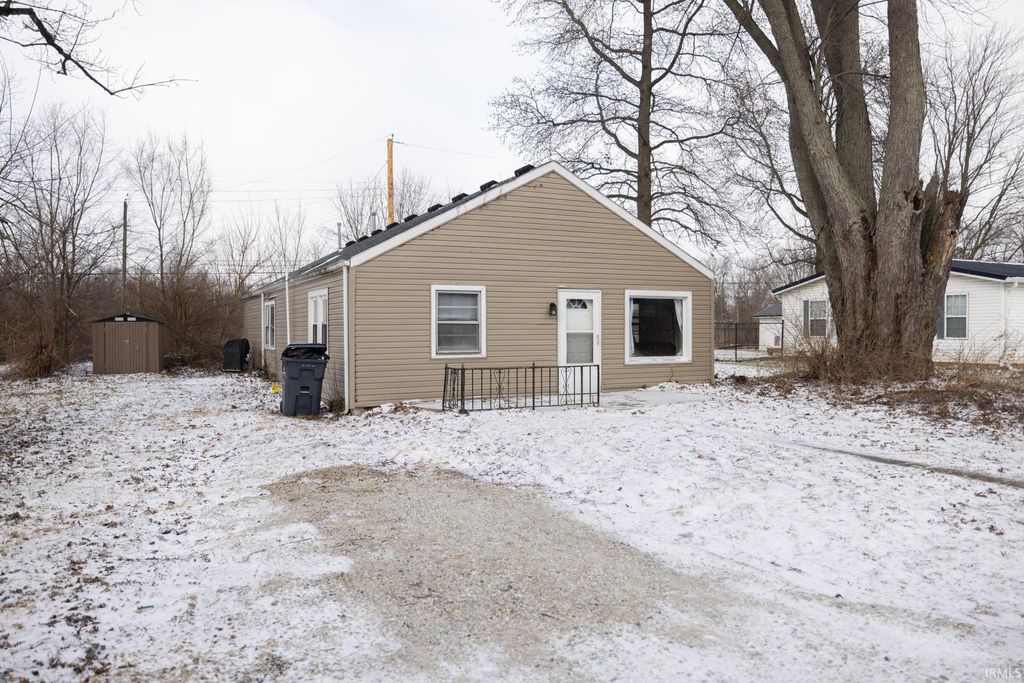 Photo of 1613 S Italiano Drive, Muncie, IN 47304 (MLS # 202600003)