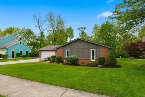 Tiny photo for 1623 Channel Place, Fort Wayne, IN 46825 (MLS # 202618468)