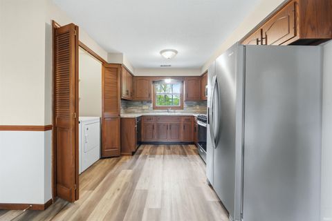 Tiny photo for 1623 Channel Place, Fort Wayne, IN 46825 (MLS # 202618468)