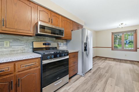 Tiny photo for 1623 Channel Place, Fort Wayne, IN 46825 (MLS # 202618468)