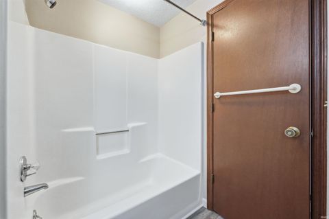 Tiny photo for 1623 Channel Place, Fort Wayne, IN 46825 (MLS # 202618468)