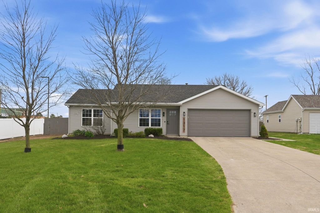 Photo of 1317 Reckeweg Road, Fort Wayne, IN 46804 (MLS # 202611102)