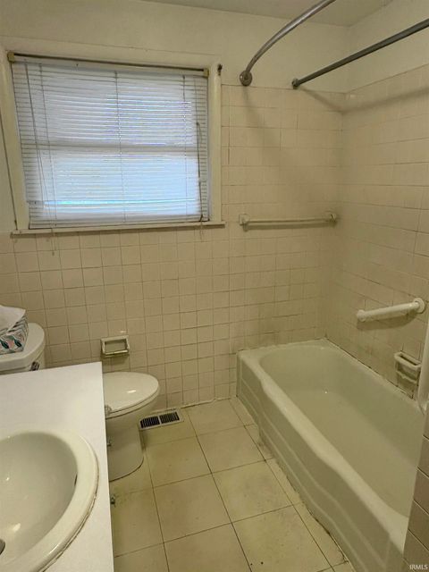 Tiny photo for 3706 S Park Road, Kokomo, IN 46902 (MLS # 202601561)