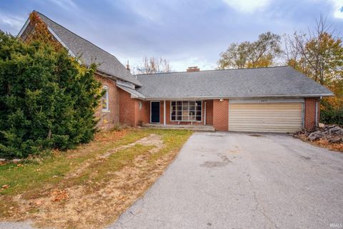 Photo of 8615 W State Rd 26, Rossville, IN 46065 (MLS # 202545199)