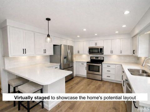 Tiny photo for 8615 W State Rd 26, Rossville, IN 46065 (MLS # 202545199)