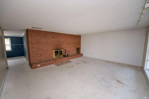 Tiny photo for 8615 W State Rd 26, Rossville, IN 46065 (MLS # 202545199)