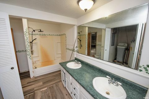 Tiny photo for 8615 W State Rd 26, Rossville, IN 46065 (MLS # 202545199)