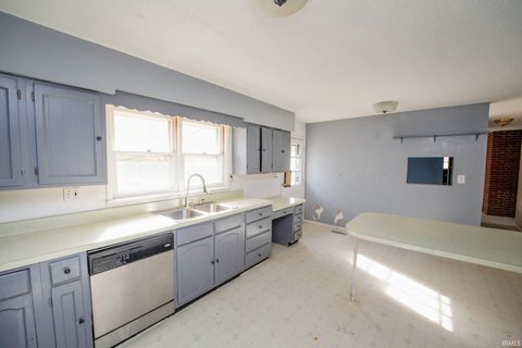 Tiny photo for 8615 W State Rd 26, Rossville, IN 46065 (MLS # 202545199)