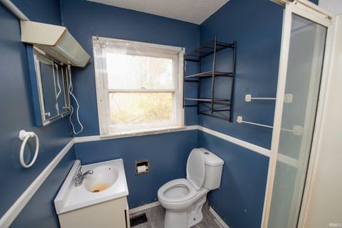 Tiny photo for 8615 W State Rd 26, Rossville, IN 46065 (MLS # 202545199)