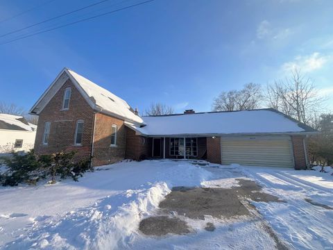 Photo of 8615 W State Rd 26, Rossville, IN 46065 (MLS # 202545199)