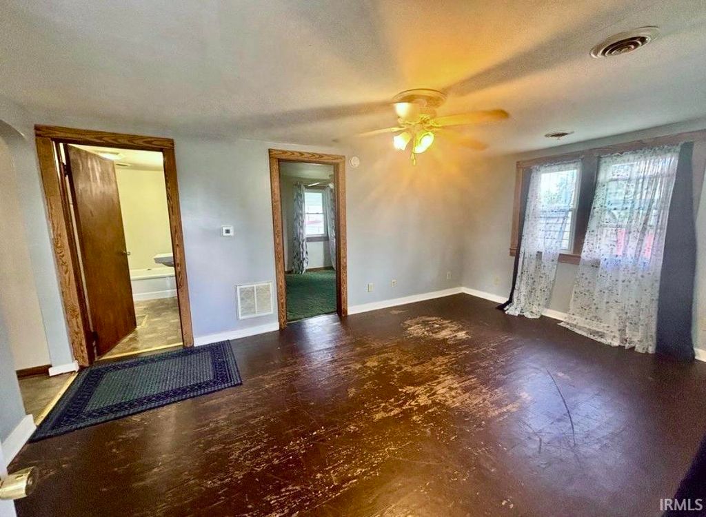 Photo of 108 S Oak Street, Columbia City, IN 46725 (MLS # 202607401)