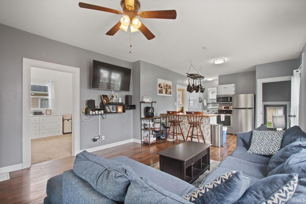 Photo of 1624 E Illinois Street, Evansville, IN 47711 (MLS # 202617596)