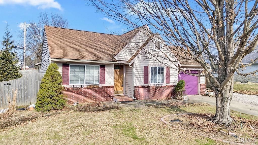 Photo of 546 W Lois Lane, Bloomington, IN 47403 (MLS # 202602500)