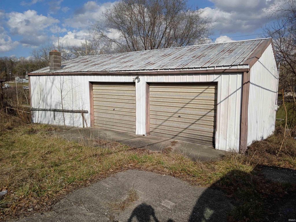 Photo of 1306 1st St St, Bedford, IN 47421 (MLS # 202608319)