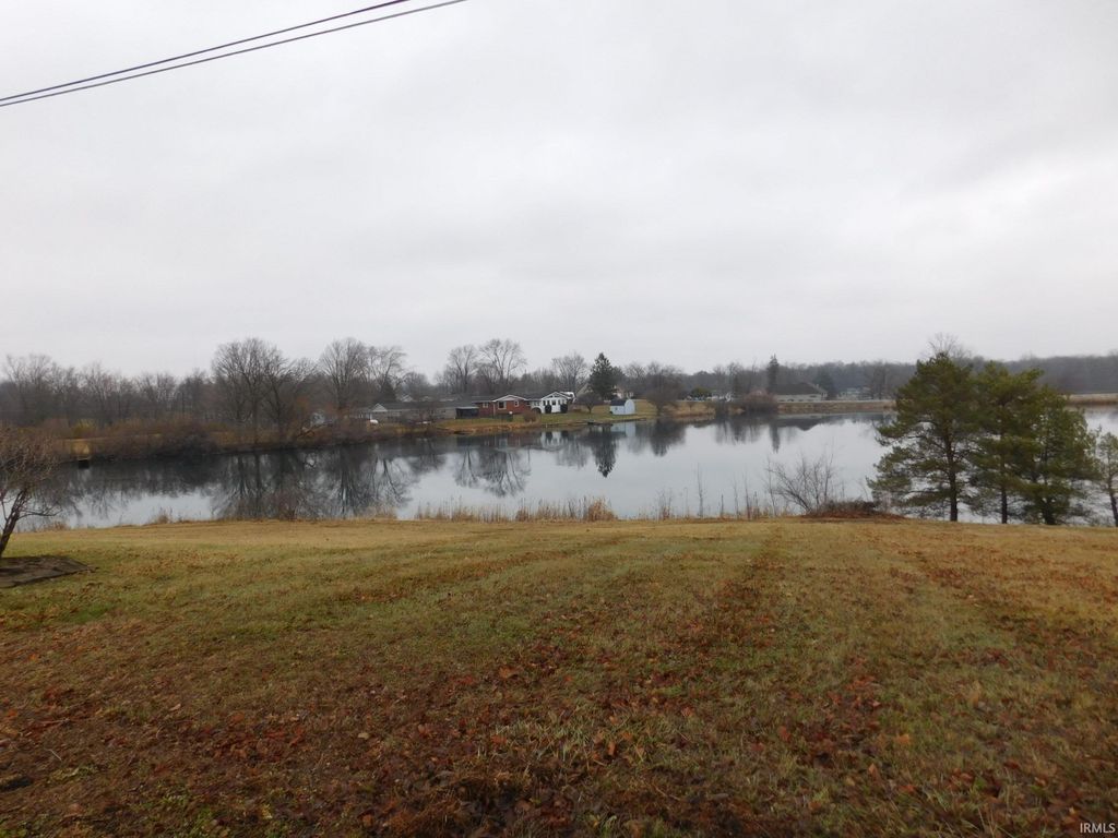 Photo of Shamrock Lake #100, Hartford City, IN 47348 (MLS # 202600642)