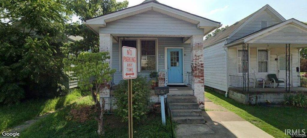 Photo of 405 Garfield Street, Evansville, IN 47710 (MLS # 202539399)