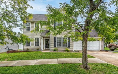 Photo of 2200 S Sweetbriar Court, Bloomington, IN 47401 (MLS # 202618030)