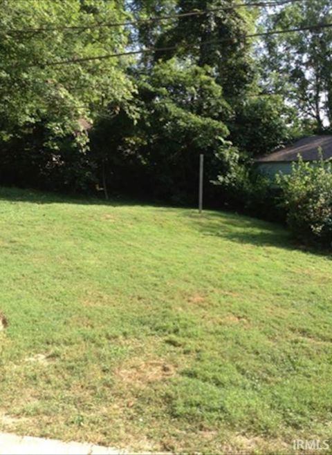 Tiny photo for 2619 E 5th Street, Bloomington, IN 47408 (MLS # 202624788)