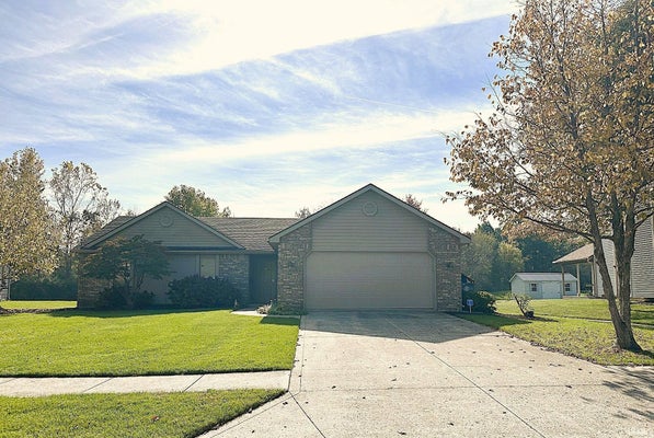 1636 MONET CV, FORT WAYNE, IN 46845 - Image 92591c8b1fb58be470b1e95492fad83d/1776469545
