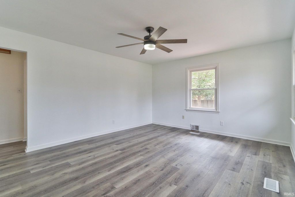 Photo of 1917 N Ruston Avenue, Evansville, IN 47711 (MLS # 202607811)