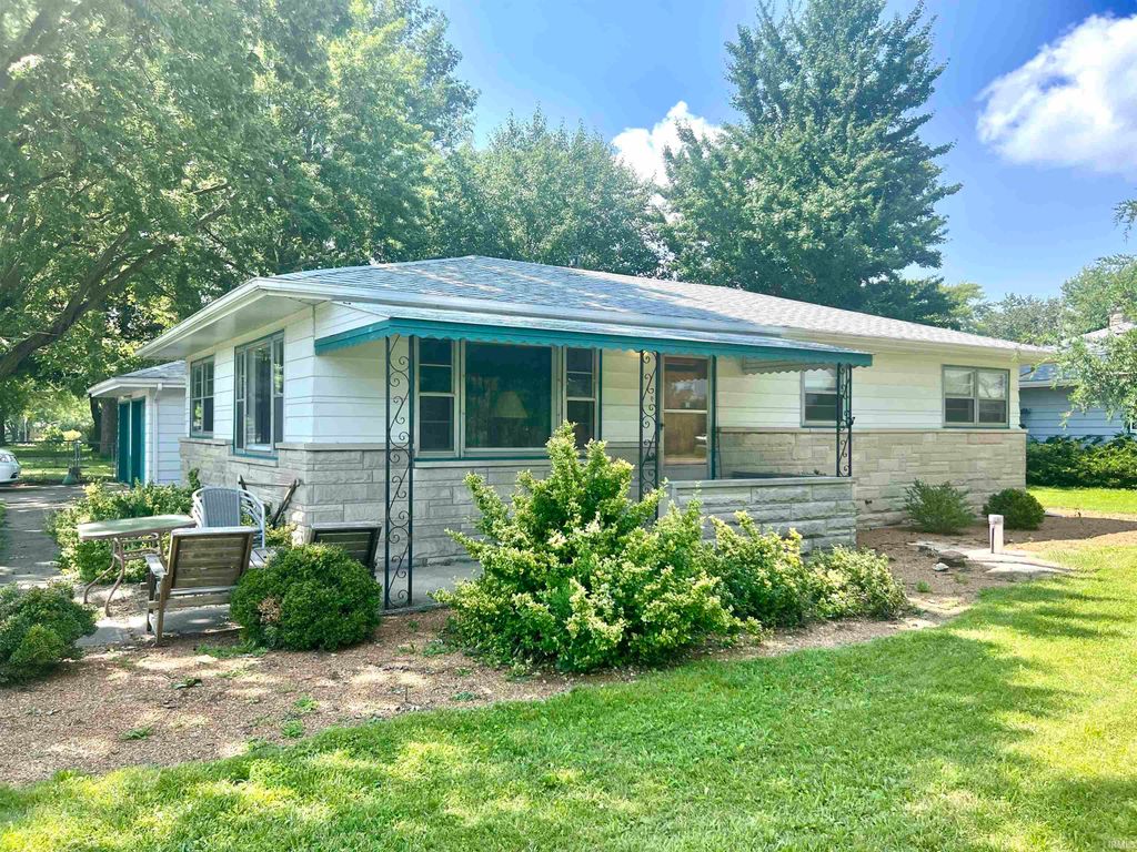 Photo for 2400 Finney Lee Drive, Kokomo, IN 46902 (MLS # 202425993)