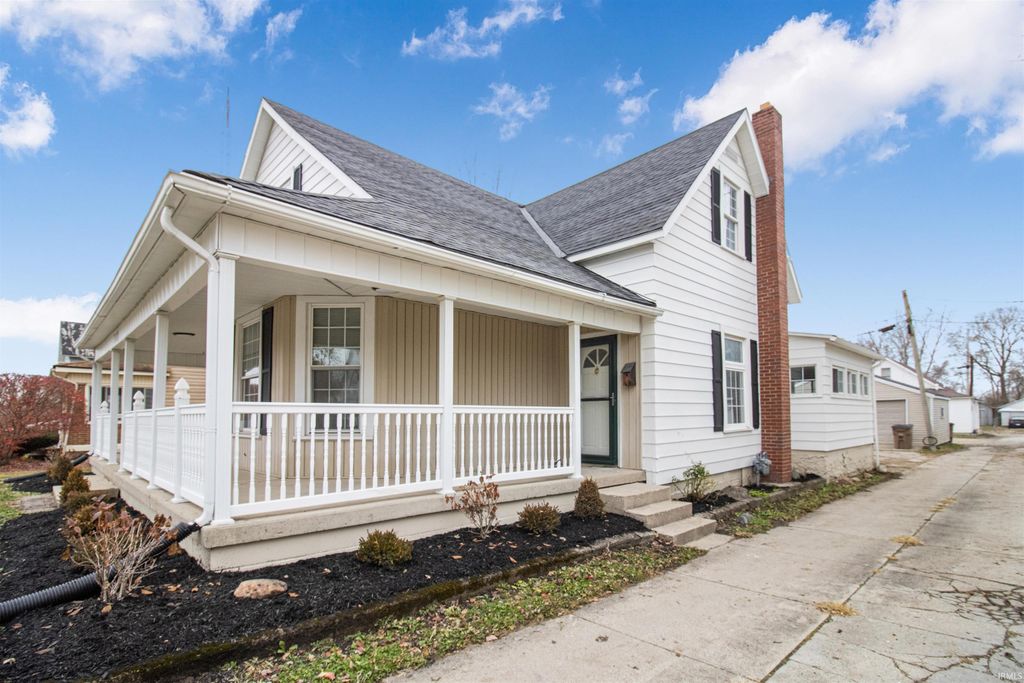 Photo of 317 E North Street, Winchester, IN 47394 (MLS # 202547021)