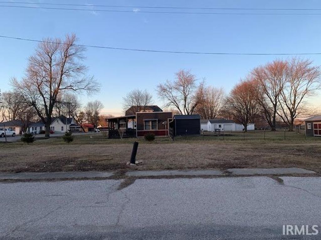 Photo for 1375a Bringhurst Road, Bringhurst, IN 46913 (MLS # 202405322)