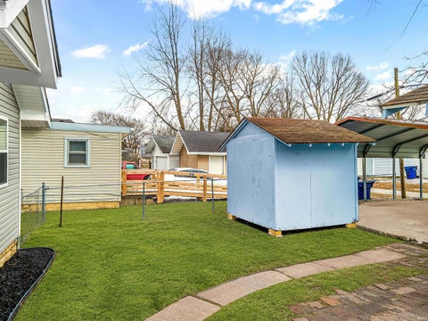 Tiny photo for 913 W Virginia Avenue, Kokomo, IN 46902 (MLS # 202623472)